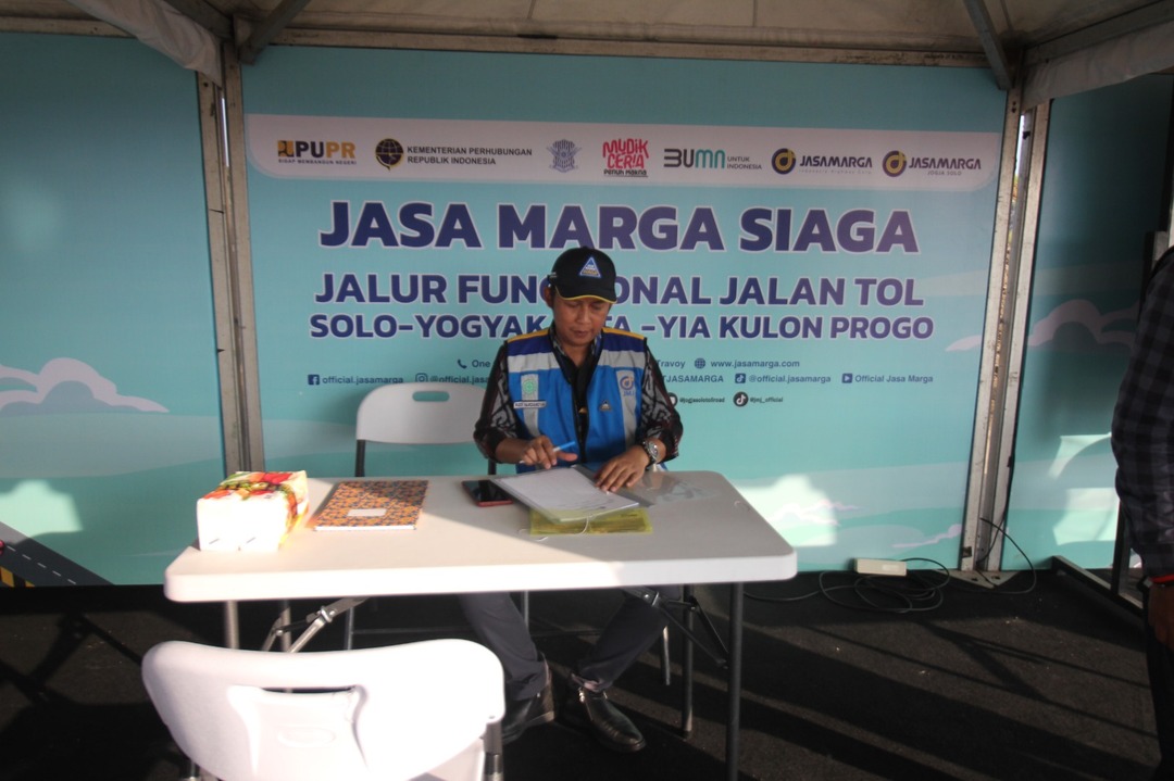 Direktur Utama PT JMJ melakukan kunjungan ke Posko jaga Fungsional lebaran 